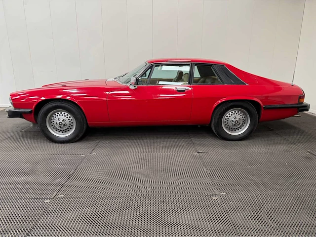 Jaguar - xjs - oldtimer - 1979 - afbeelding 23 van  35