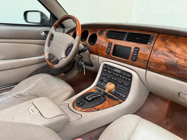 Jaguar - xkr - convertible - personenauto - 2001 - afbeelding 8 van  29