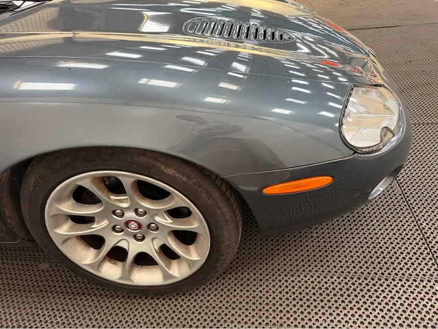 Jaguar - xkr - convertible - personenauto - 2001 - afbeelding 19 van  29