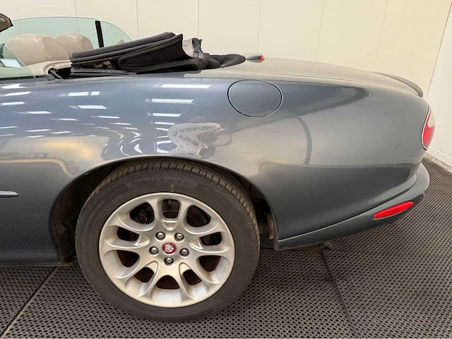 Jaguar - xkr - convertible - personenauto - 2001 - afbeelding 21 van  29
