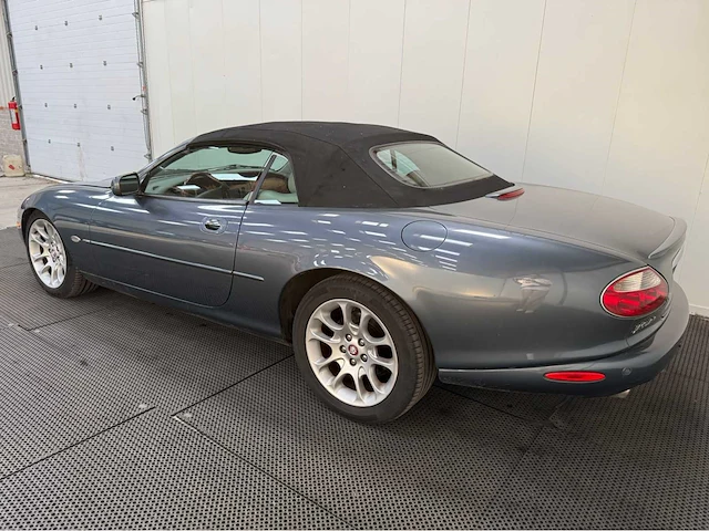 Jaguar - xkr - convertible - personenauto - 2001 - afbeelding 26 van  29