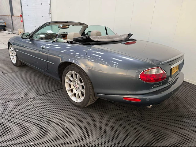 Jaguar - xkr - convertible - personenauto - 2001 - afbeelding 27 van  29