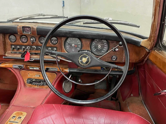 Jaguar 420g convertible 1969 graig hinton roof chop convert, al-65-90 - afbeelding 24 van  75
