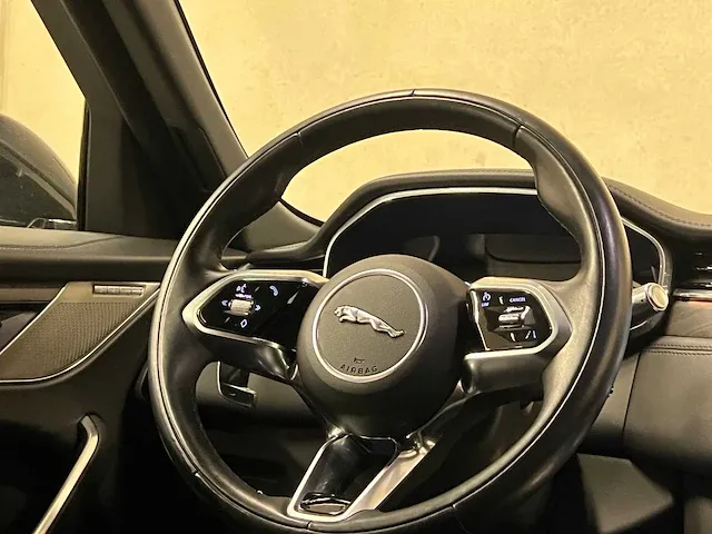 Jaguar f-pace 2.0 p250 r-dynamic s 250pk 2021 -facelift-, p-100-zg - afbeelding 24 van  64
