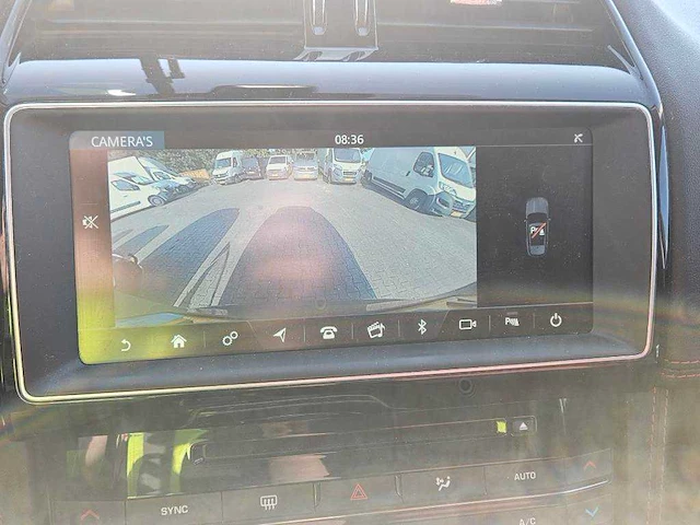 Jaguar f-pace 2.0 portf. awd 20d , ; kh-025-k peter naar kijken !!!!!! - afbeelding 6 van  19