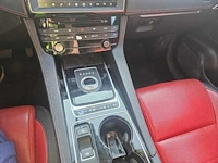 Jaguar f-pace 2.0 portf. awd 20d , ; kh-025-k peter naar kijken !!!!!! - afbeelding 8 van  19