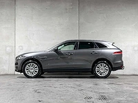 Jaguar f-pace 2.0 portfolio awd 20d 179pk 2017, nl-229-d - afbeelding 11 van  46