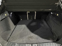 Jaguar f-pace 2.0 portfolio awd 20d 179pk 2017, nl-229-d - afbeelding 32 van  46