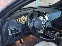 Jaguar f-pace 2.0 portfolio awd 20d 2016 (origineel nederlands) - afbeelding 35 van  63