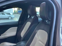 Jaguar f-pace 2.0 portfolio awd 20d 2016 (origineel nederlands) - afbeelding 36 van  63