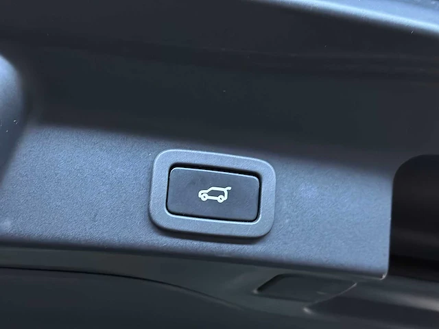 Jaguar f-pace 2.0 portfolio awd 20d 2016 (origineel nederlands) - afbeelding 44 van  63