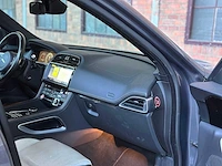Jaguar f-pace 2.0 portfolio awd 20d 2016 (origineel nederlands) - afbeelding 53 van  63