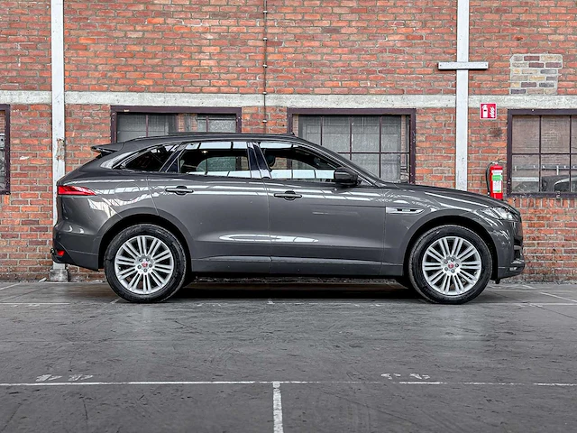 Jaguar f-pace 2.0 portfolio awd 20d 2016 (origineel nederlands) - afbeelding 63 van  63