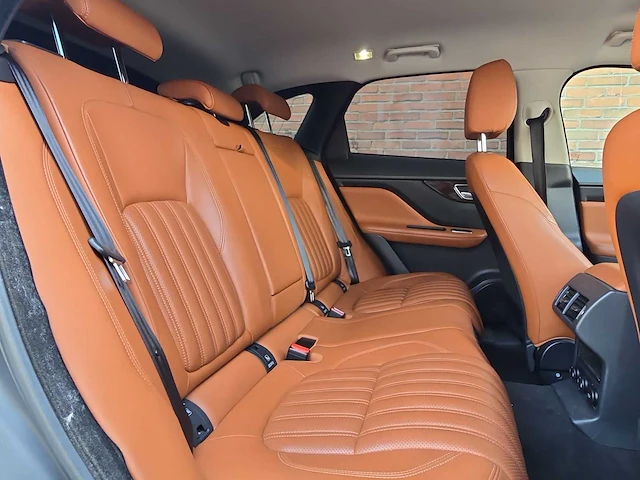 Jaguar f-pace 2.0 portfolio awd 20d | nd-391-g - afbeelding 18 van  27