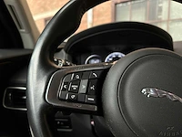 Jaguar f-pace 2.0 portfolio awd 25d 241pk 2017, sv-524-b - afbeelding 16 van  47