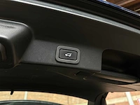 Jaguar f-pace 2.0 portfolio awd 25d 241pk 2017, sv-524-b - afbeelding 31 van  47