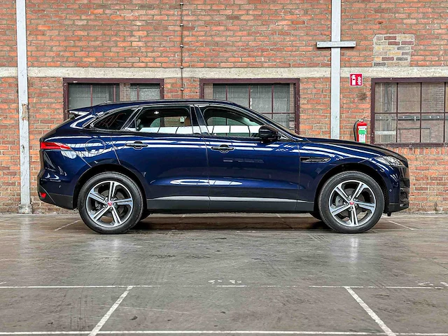 Jaguar f-pace 2.0 portfolio awd 25d 241pk 2017, sv-524-b - afbeelding 47 van  47