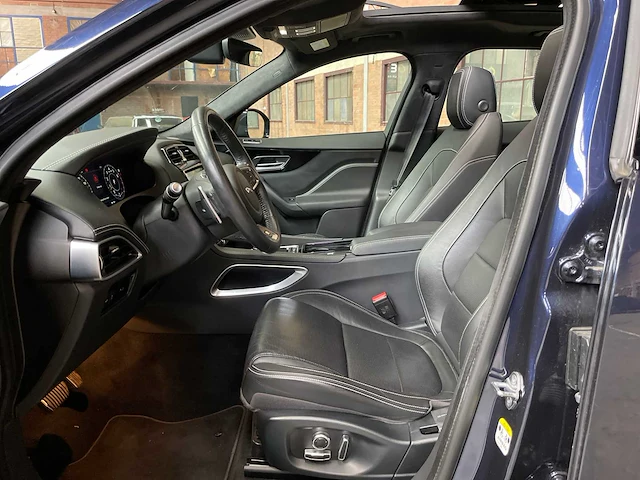 Jaguar f-pace 2.0t awd r-sport pure 250pk 2020, h-258-bd - afbeelding 31 van  50