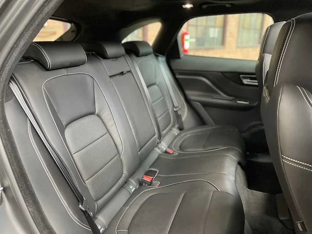 Jaguar f-pace 2.0t awd r-sport pure 250pk 2020, h-258-bd - afbeelding 39 van  50