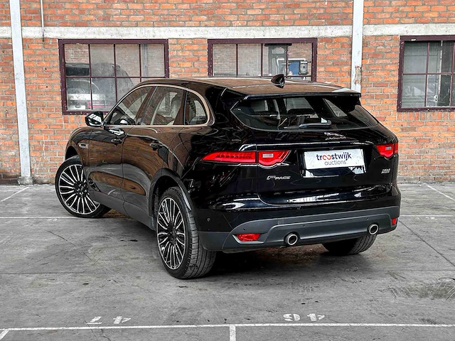 Jaguar f-pace 3.0 portfolio awd 30d 300pk 2016, jv-016-s - afbeelding 7 van  46