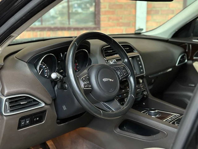 Jaguar f-pace 3.0 portfolio awd 30d 300pk 2016, jv-016-s - afbeelding 9 van  46
