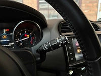 Jaguar f-pace 3.0 portfolio awd 30d 300pk 2016, jv-016-s - afbeelding 17 van  46