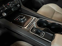 Jaguar f-pace 3.0 portfolio awd 30d 300pk 2016, jv-016-s - afbeelding 19 van  46