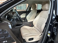 Jaguar f-pace 3.0 portfolio awd 30d 300pk 2016, jv-016-s - afbeelding 35 van  46