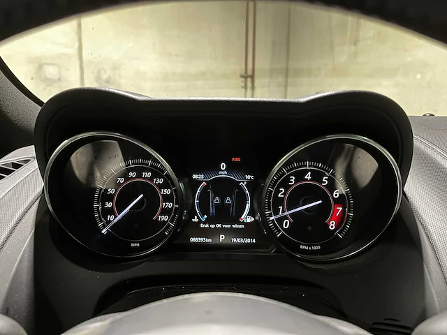 Jaguar f-type 3.0 v6 s awd 381pk 2017 - afbeelding 16 van  43