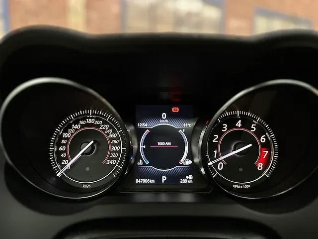 Jaguar f-type svr 5.0 v8 coupé awd black-edition 575pk 2018, n-982-jf - afbeelding 47 van  75