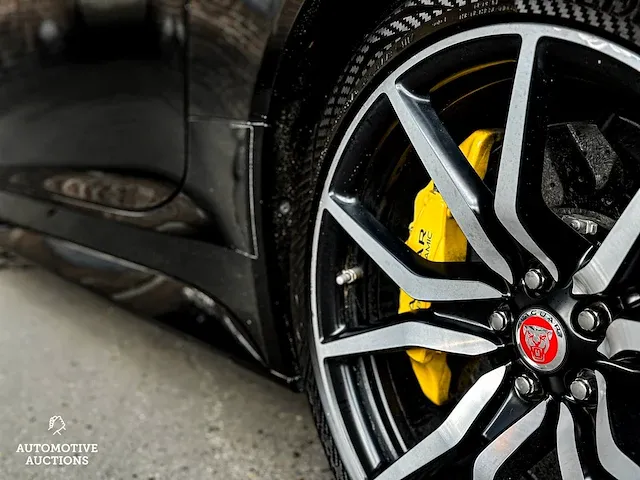 Jaguar f-type svr 5.0 v8 coupé awd black-edition 575pk 2018, n-982-jf - afbeelding 31 van  75