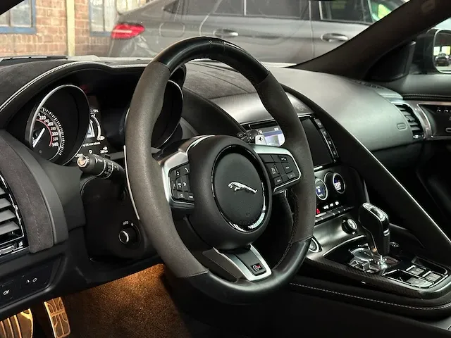 Jaguar f-type svr 5.0 v8 coupé awd black-edition 575pk 2018, n-982-jf - afbeelding 39 van  75