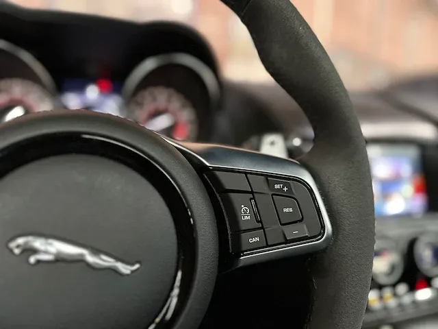 Jaguar f-type svr 5.0 v8 coupé awd black-edition 575pk 2018, n-982-jf - afbeelding 43 van  75