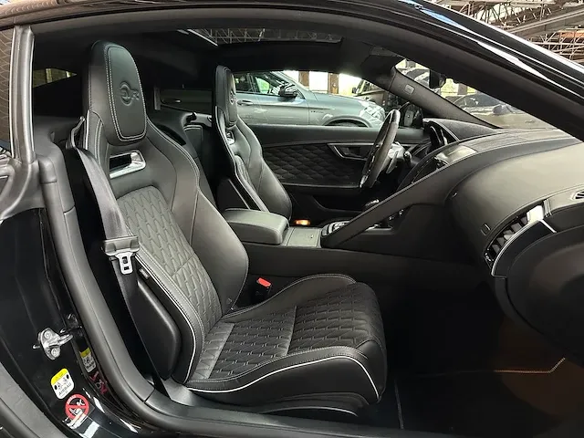 Jaguar f-type svr 5.0 v8 coupé awd black-edition 575pk 2018, n-982-jf - afbeelding 66 van  75