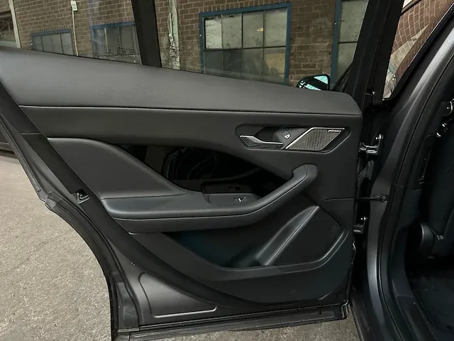 Jaguar i-pace ev400 business edition s 90 kwh 400pk 2019 -orig. nl-, h-227-bd - afbeelding 37 van  56