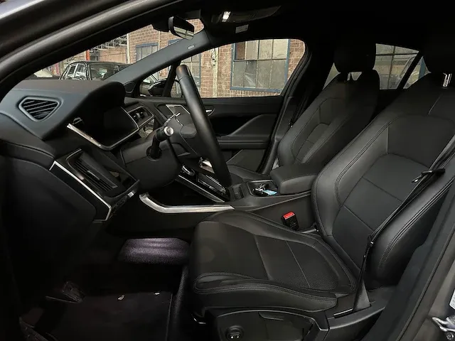 Jaguar i-pace ev400 business edition s 90 kwh 400pk 2019 -orig. nl-, h-227-bd - afbeelding 46 van  56