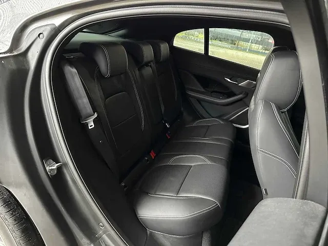 Jaguar i-pace ev400 hse 90 kwh 400pk 2019 orig-nl, zg-437-l - afbeelding 47 van  54