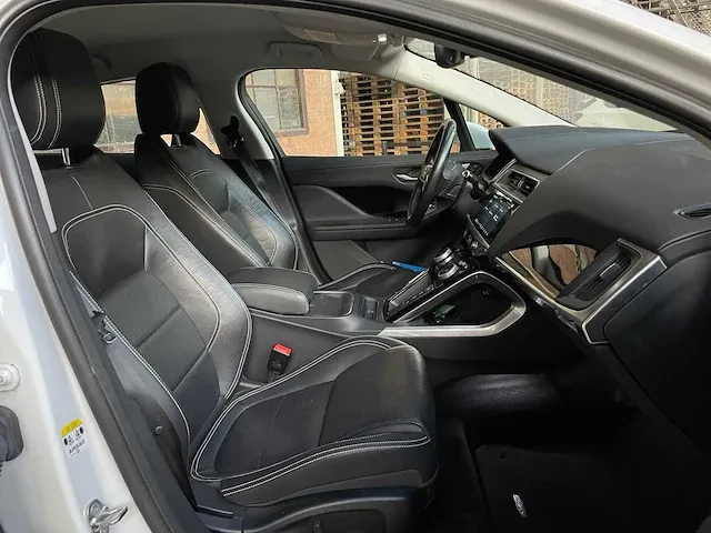 Jaguar i-pace ev400 s 90 kwh 400pk 2018 orig-nl, xg-623-g - afbeelding 52 van  58