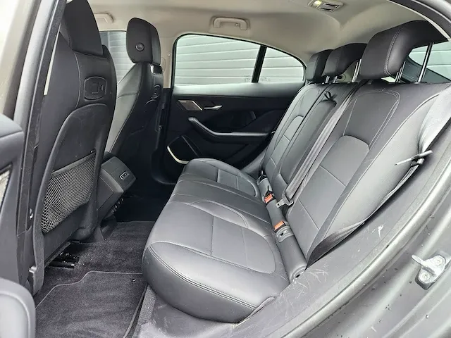 Jaguar i-pace ev400 s ts-713-v - afbeelding 32 van  48