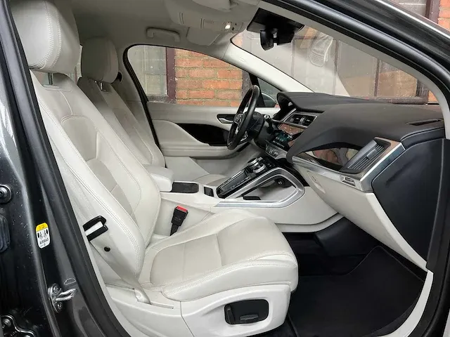 Jaguar i-pace ev400 se 90 kwh 400pk 2018 orig-nl, xb-178-s - afbeelding 48 van  57