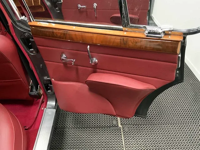 Jaguar mk 2 oldtimer - 1967 - afbeelding 6 van  33