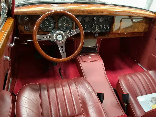 Jaguar mk 2 oldtimer - 1967 - afbeelding 9 van  33