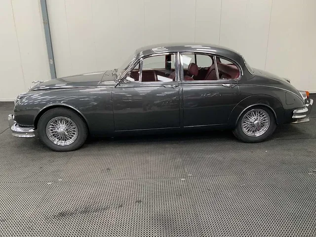 Jaguar mk 2 oldtimer - 1967 - afbeelding 12 van  33