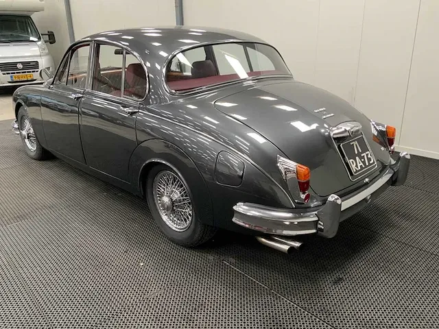Jaguar mk 2 oldtimer - 1967 - afbeelding 23 van  33