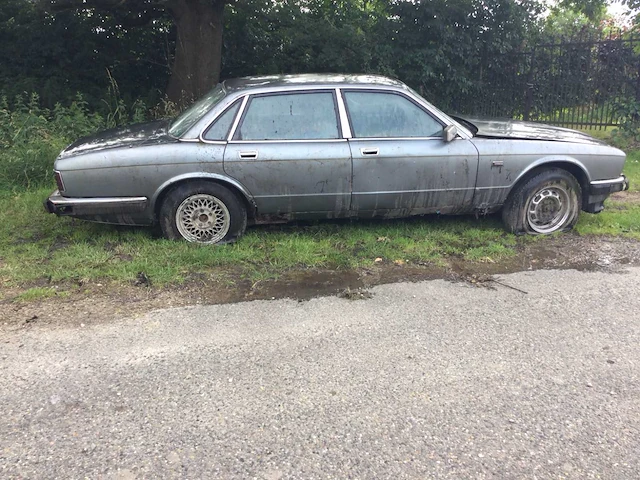 Jaguar personenauto - afbeelding 3 van  11