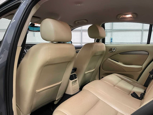 Jaguar s-type 2.5 v6 sport 200pk 2004 (origineel-nl), 83-ph-nj - afbeelding 28 van  41