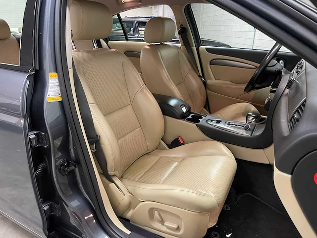 Jaguar s-type 2.5 v6 sport 200pk 2004 (origineel-nl), 83-ph-nj - afbeelding 33 van  41