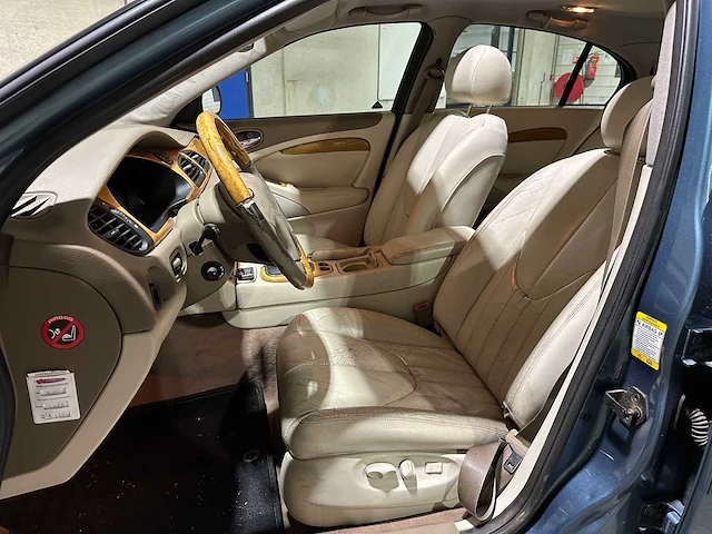 Jaguar s-type 4.0 v8 276pk 1999, zg-bz-61 - afbeelding 26 van  40