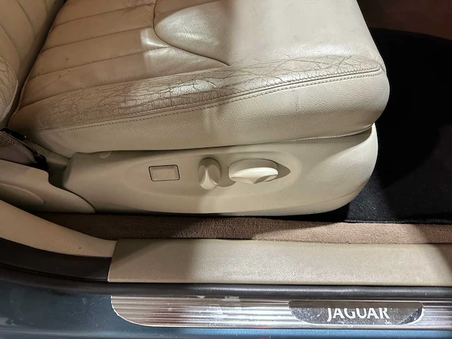 Jaguar s-type 4.0 v8 276pk 1999, zg-bz-61 - afbeelding 31 van  40
