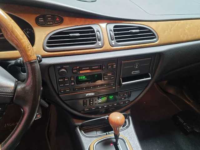 Jaguar s-type 4.0 v8, automaat - afbeelding 6 van  17